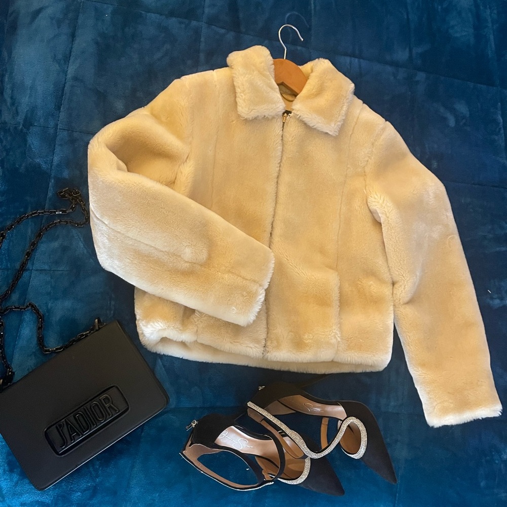 VERSACE jeans couture half white fur coat